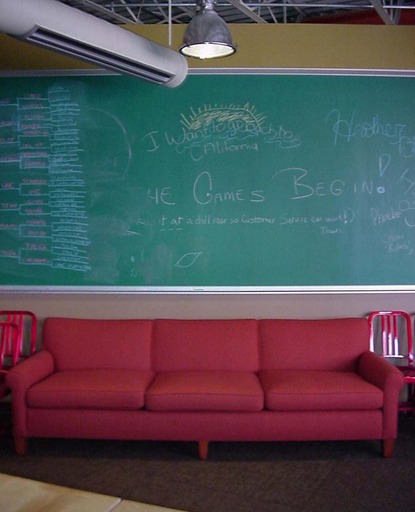 11_sofa-and-blackboard_icon@2x