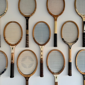 8._tennis_racquet_wallpaper_copy_thumb